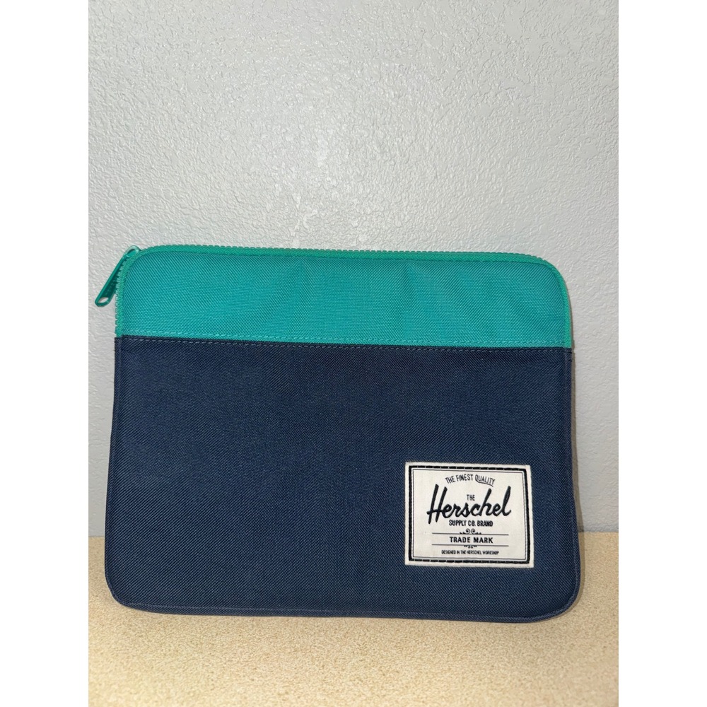 Herschel Supply Co Anchor Laptop Sleeve Navy Teal Two Tone‎ Padded Case 10.5x8